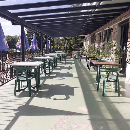 Hotel Restaurant La Chaumiere Du Lac Clairvaux-les-Lacs Kültér fotó