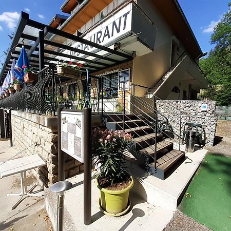 Hotel Restaurant La Chaumiere Du Lac Clairvaux-les-Lacs Kültér fotó