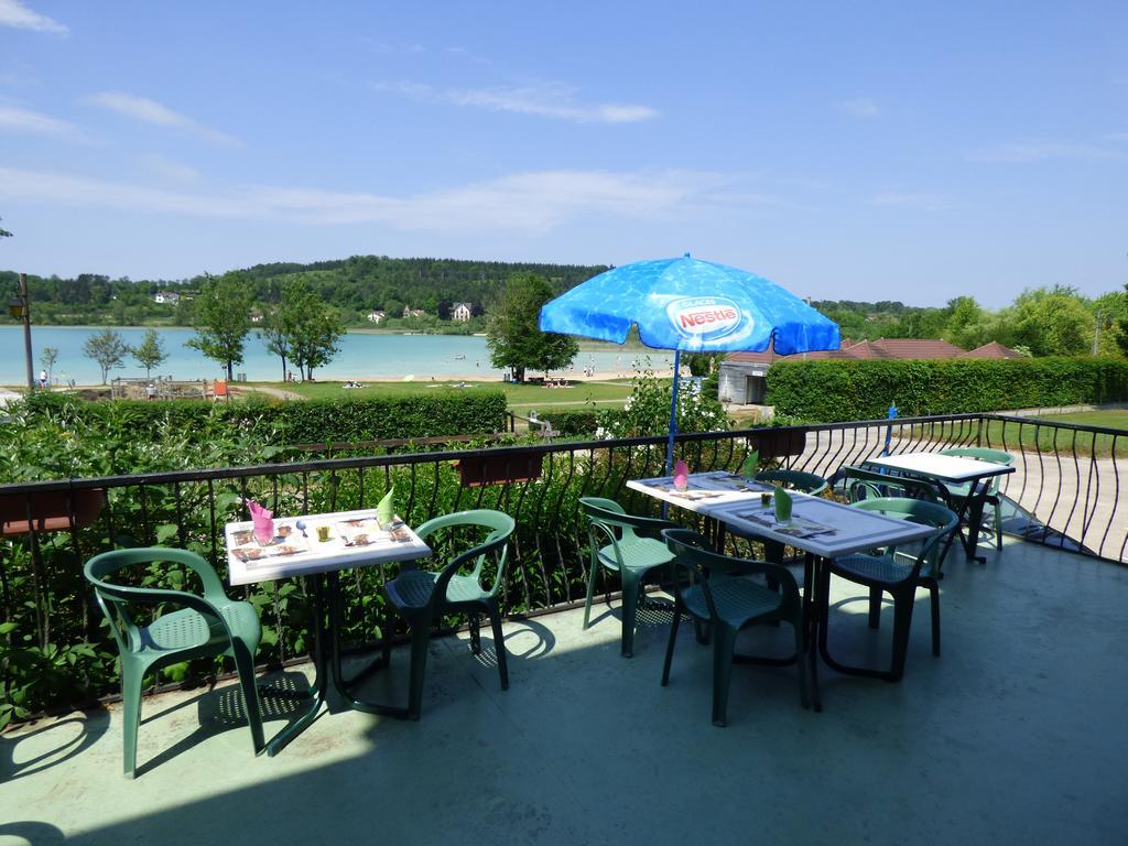 Hotel Restaurant La Chaumiere Du Lac Clairvaux-les-Lacs Kültér fotó